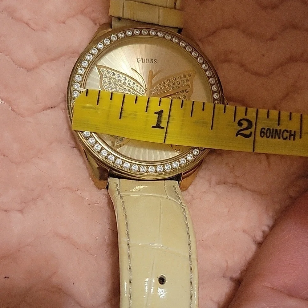 Guess Butterfly Watch Modern Casual Normcore‎